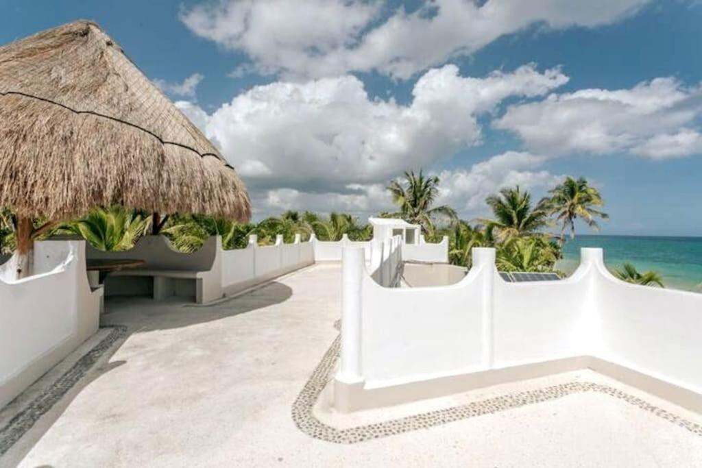 Luxury 5-Br Beachfront Home In Tulum Casa Sofia Gato Экстерьер фото