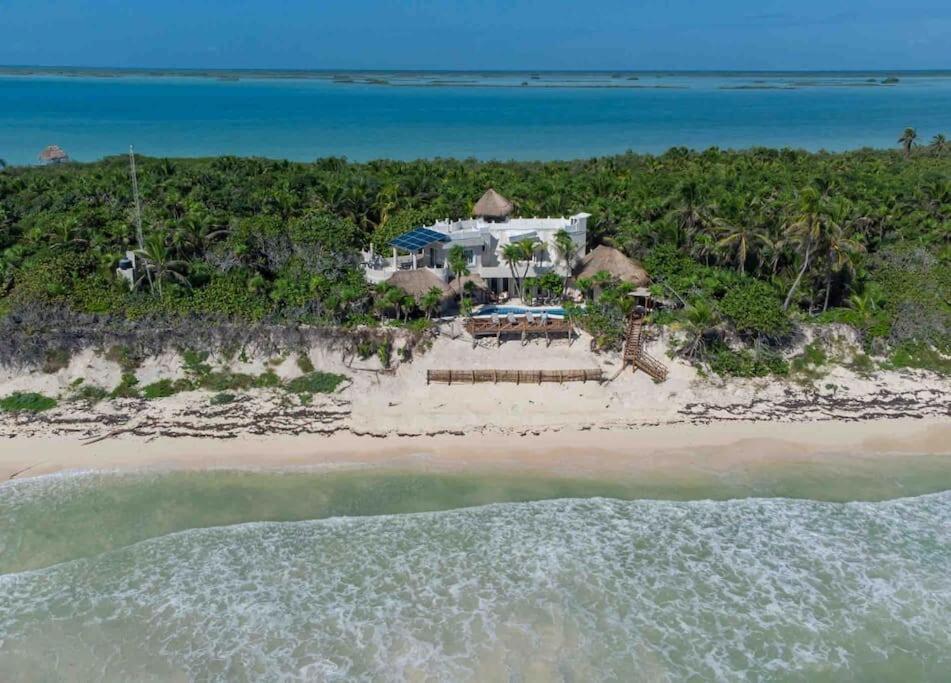 Luxury 5-Br Beachfront Home In Tulum Casa Sofia Gato Экстерьер фото