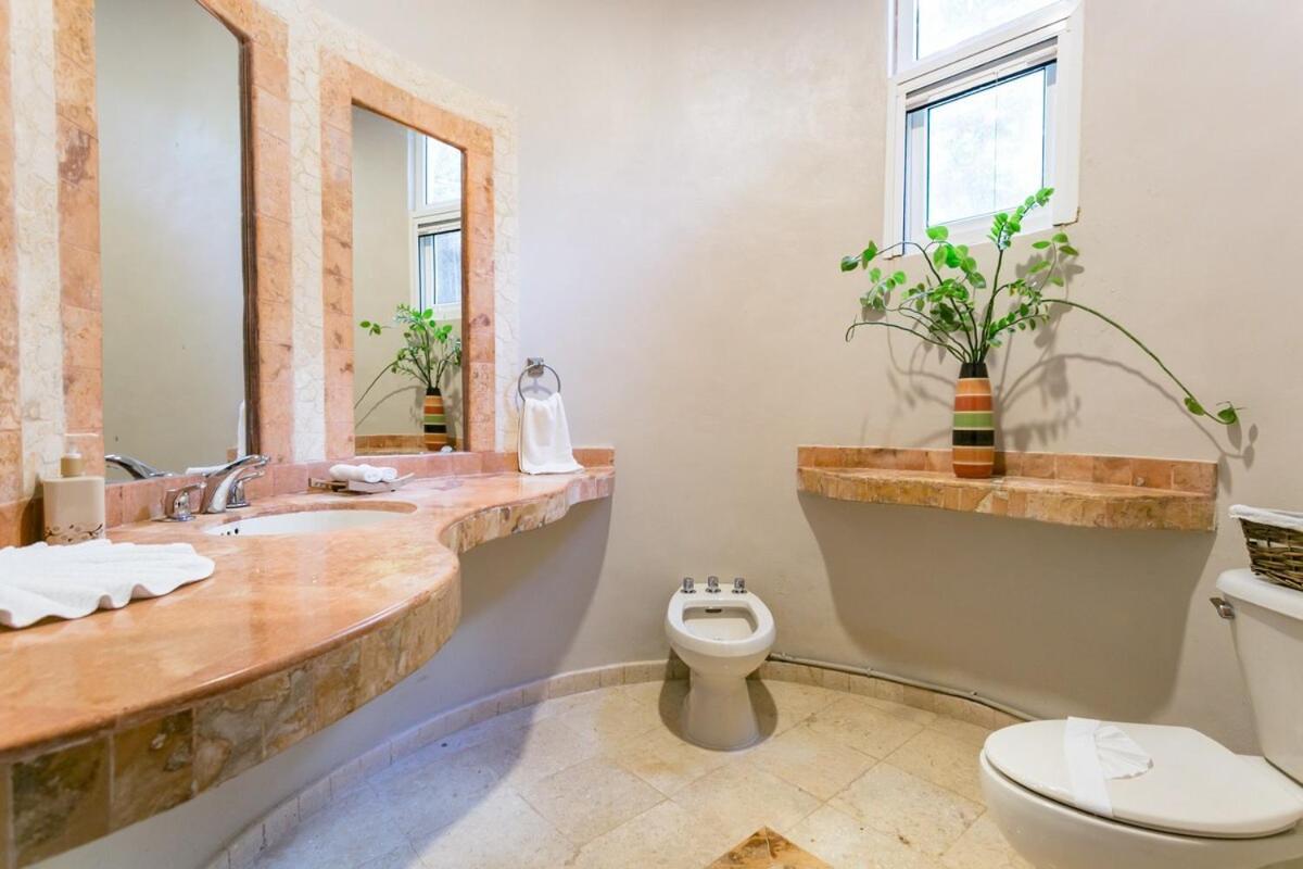 Luxury 5-Br Beachfront Home In Tulum Casa Sofia Gato Экстерьер фото