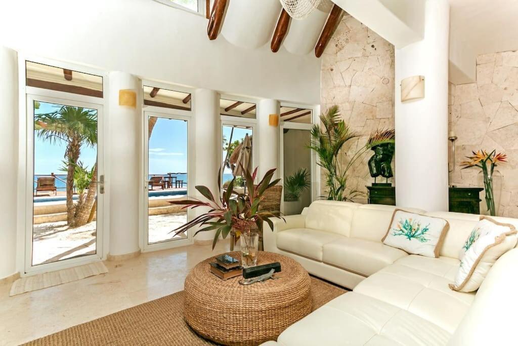 Luxury 5-Br Beachfront Home In Tulum Casa Sofia Gato Экстерьер фото