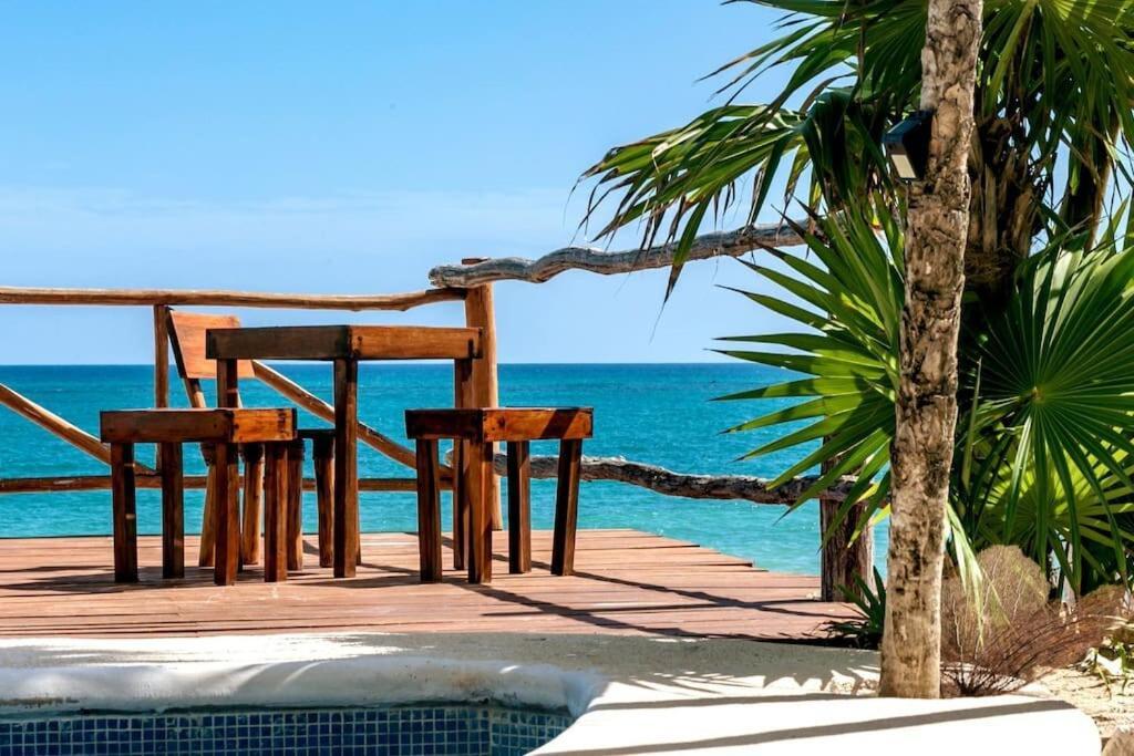 Luxury 5-Br Beachfront Home In Tulum Casa Sofia Gato Экстерьер фото