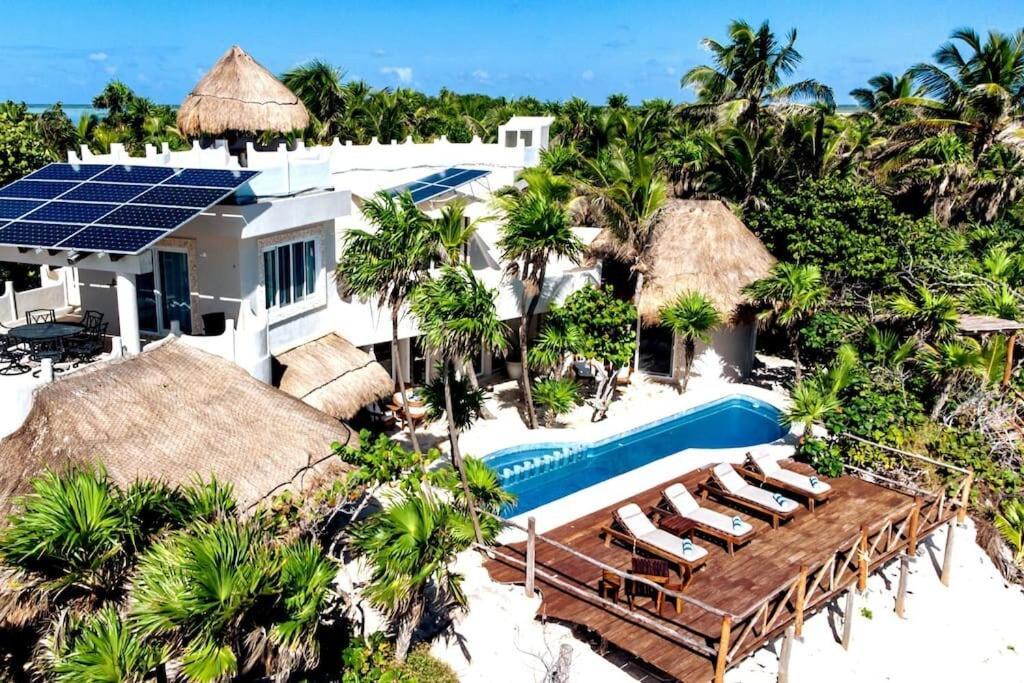 Luxury 5-Br Beachfront Home In Tulum Casa Sofia Gato Экстерьер фото